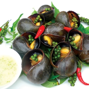Ốc bươu đen nướng tiêu