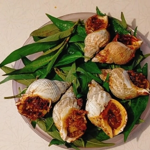 Ốc Bulot nướng mọi